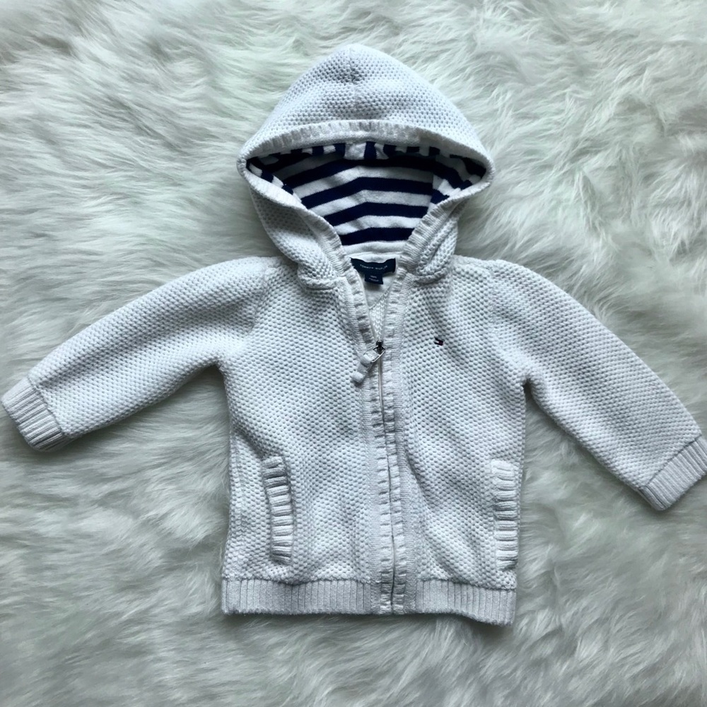 Tommy Hilfiger Boy’s sweater - 18months - Picture 2 of 4